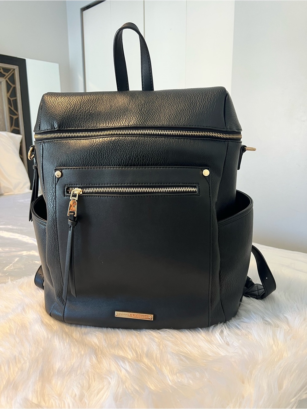 Poppy & Peonies
Backpack - Picture 3 of 9